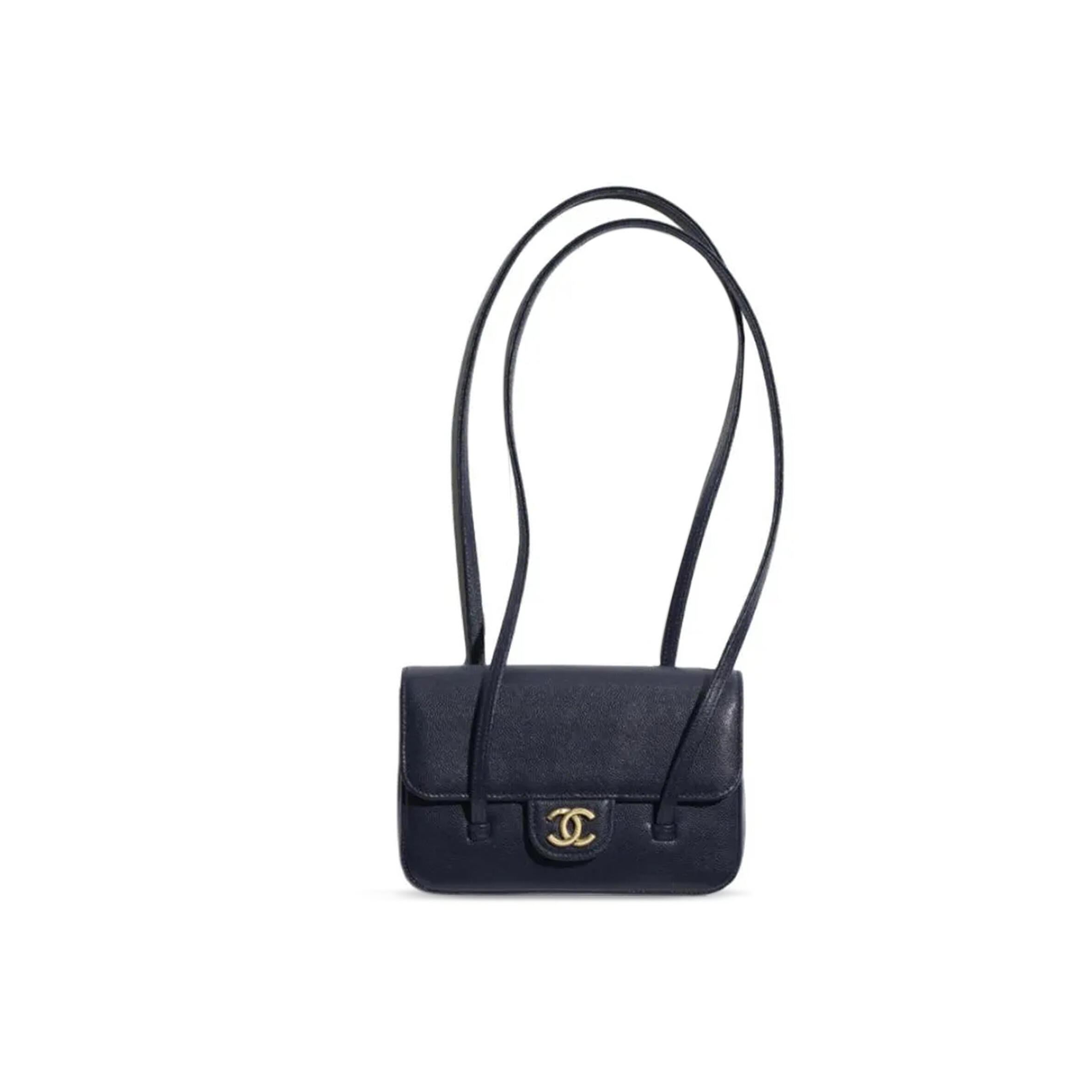 CHANEL CLUTCH WITH LEATHER STRAP AP5068  (17*11.5*5cm)